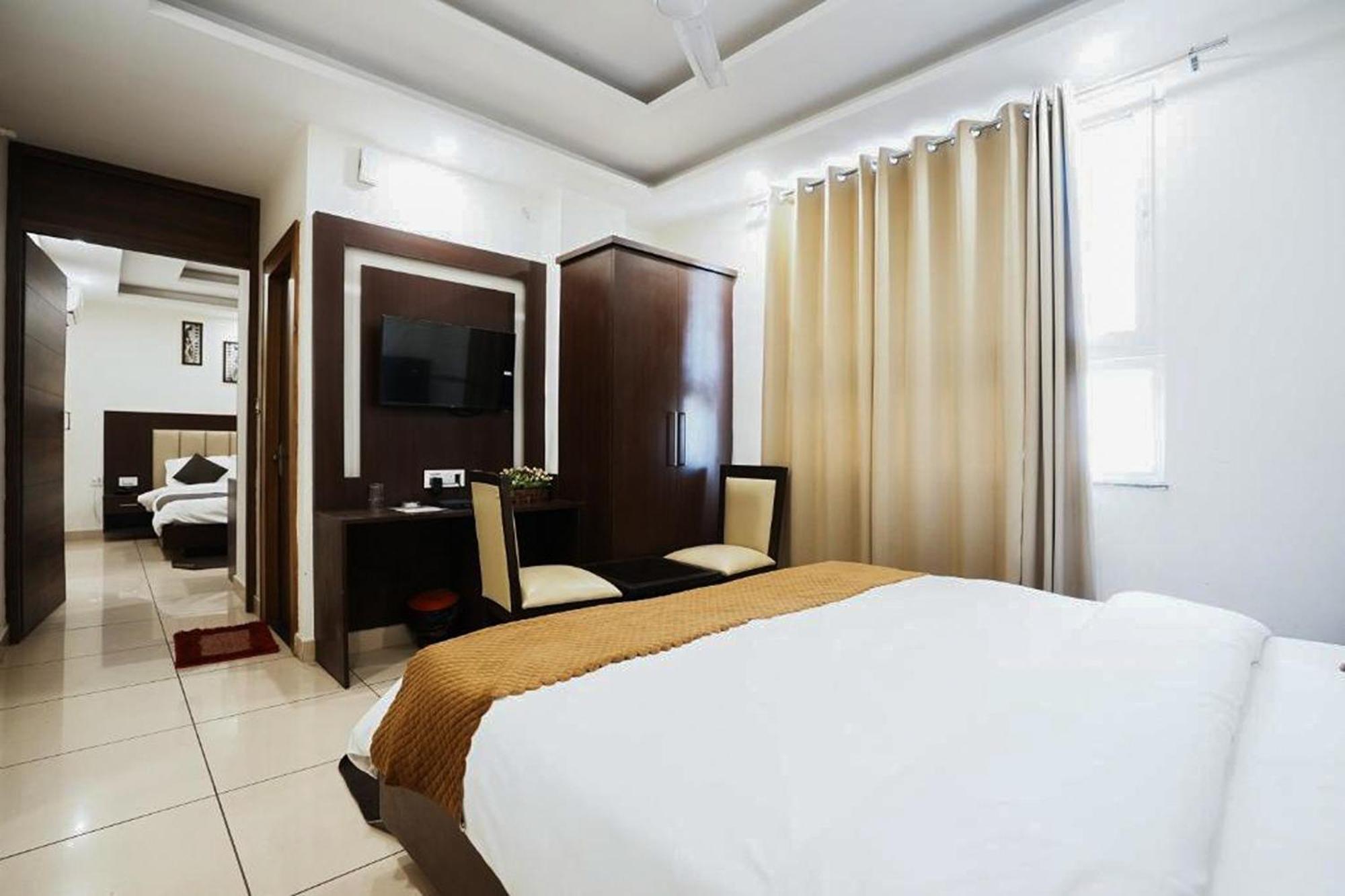 Hotel The 7 Seas Rišikéš Exteriér fotografie