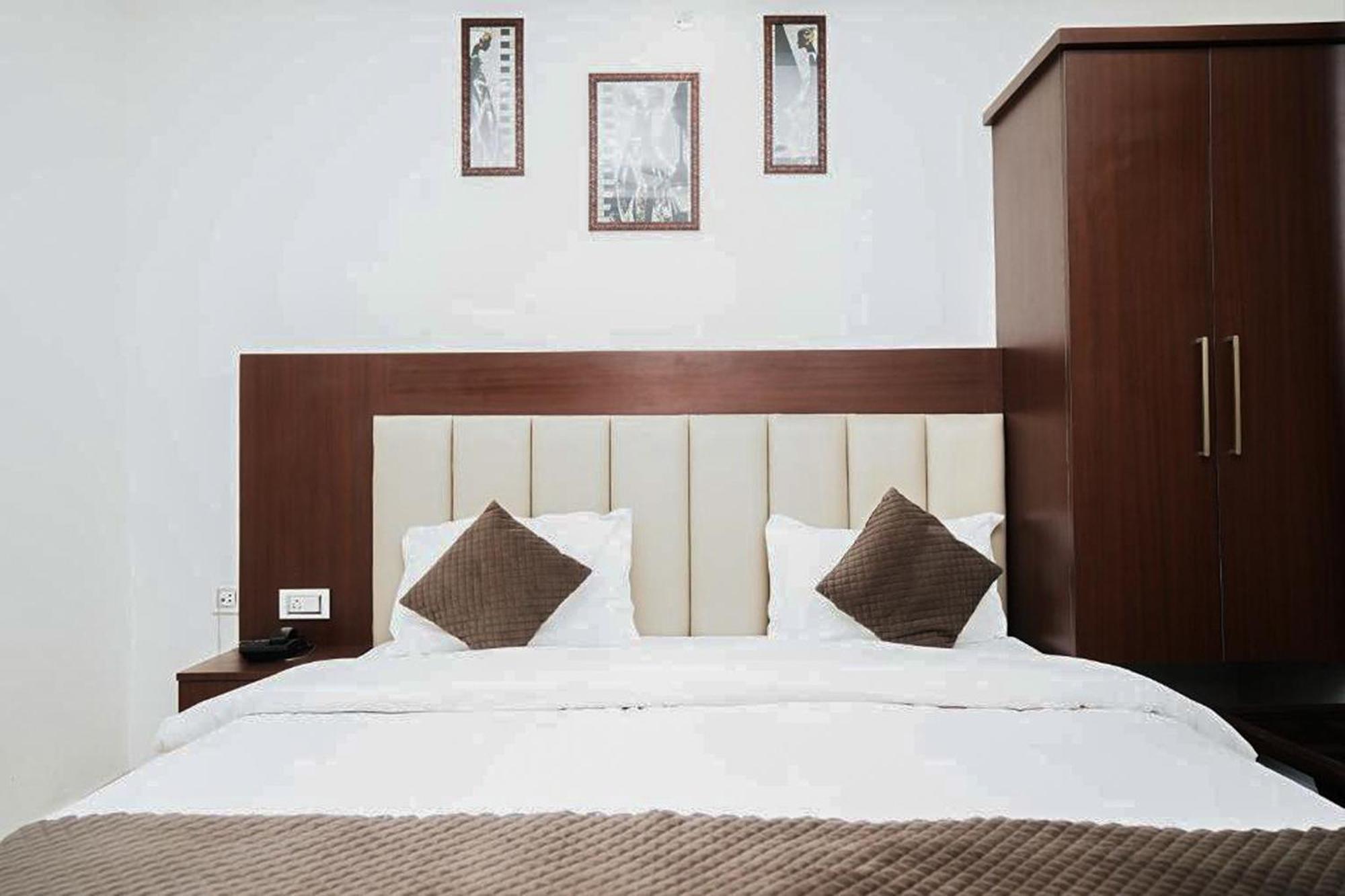 Hotel The 7 Seas Rišikéš Exteriér fotografie