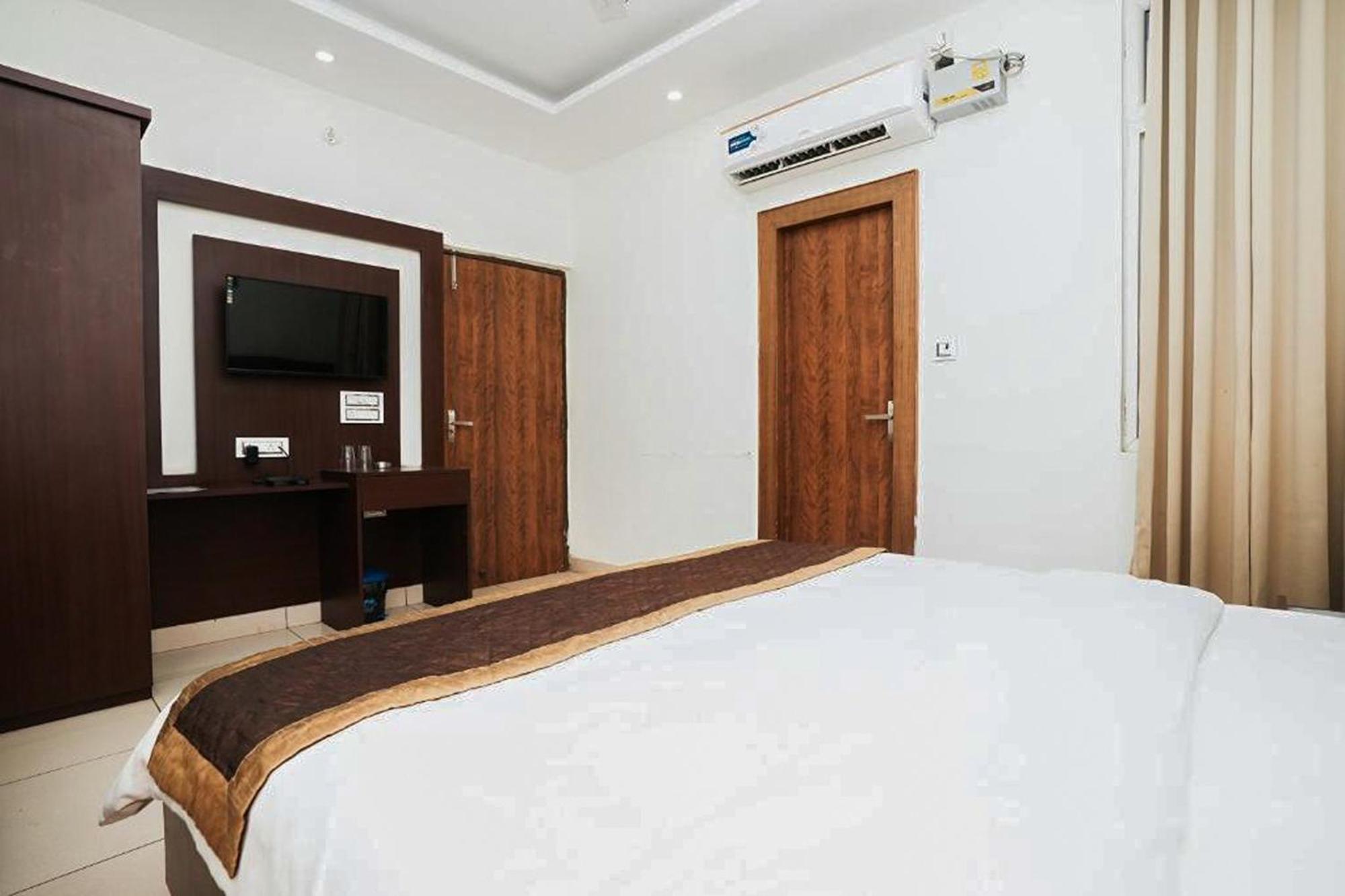 Hotel The 7 Seas Rišikéš Exteriér fotografie
